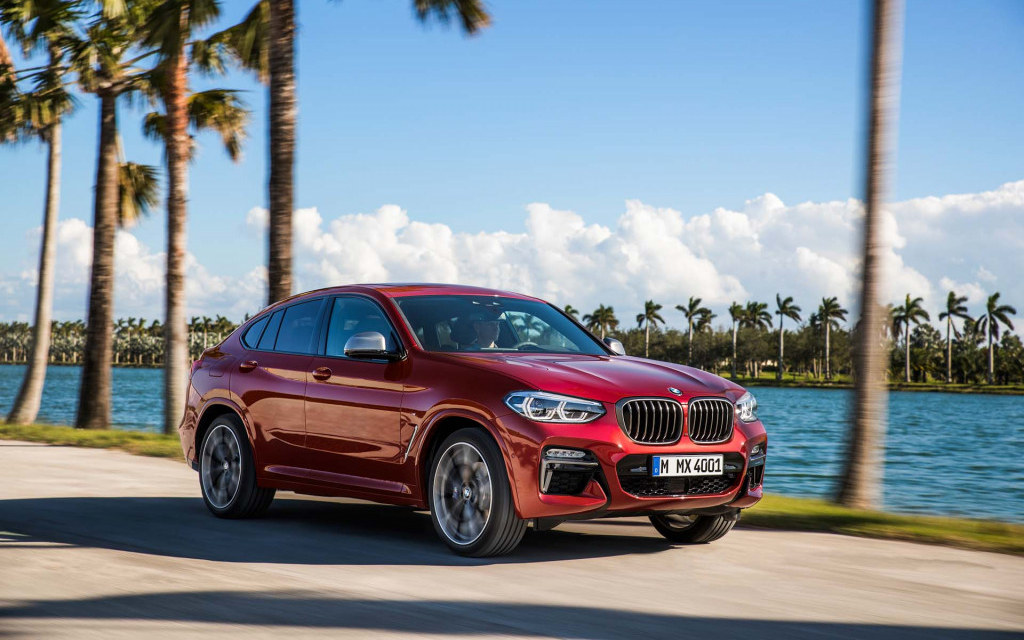 Comparison Audi RS Q3 Sportback 2020 vs BMW X4 M40i 2020 SUV Drive